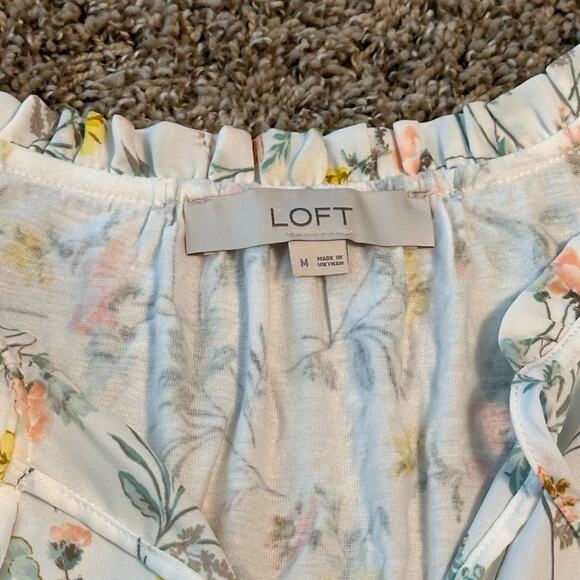LOFT Floral Women's Shirt - v neck with string ties - Picture 5 of 7